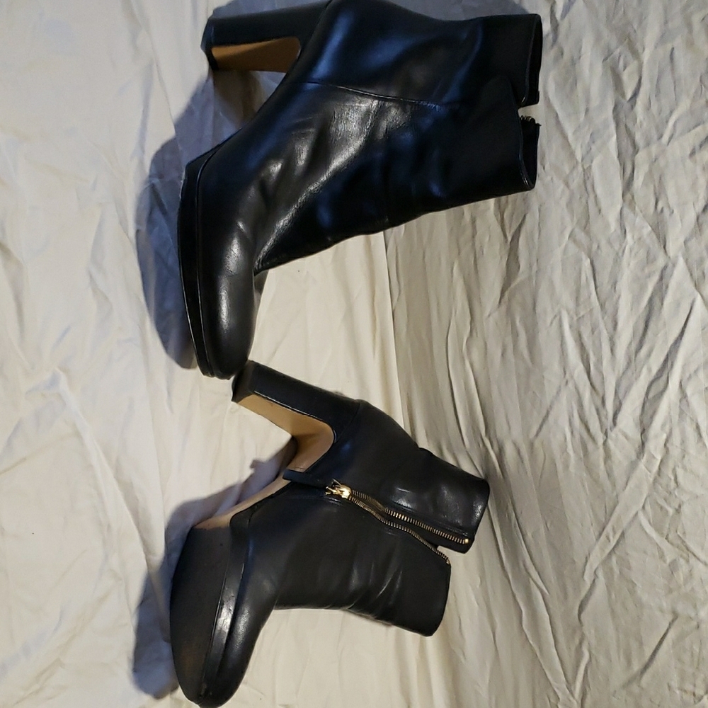 Nine West Black Heeled Boots with Chunky Heel - *SB1001*